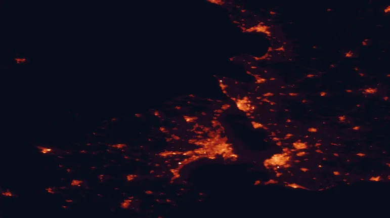Satellite night-light map of the 100 km around Kongernes Nordsjælland National Park, with Copenhagen, Malmö and Helsingborg marked