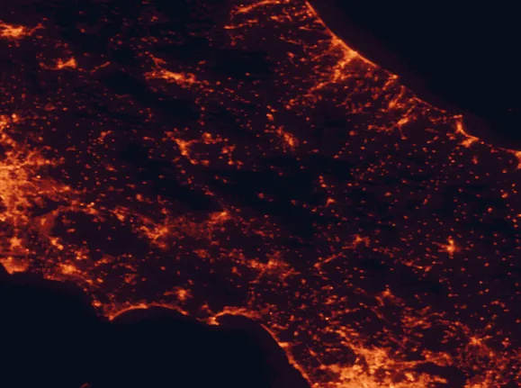Satellite night-light map of the 100 km around Abruzzo, Lazio and Molise National Park, with Pescara, Guidonia Montecelio and Terni marked