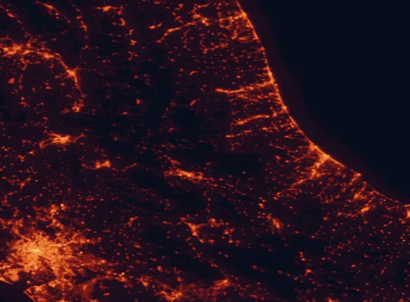 Satellite night-light map of the 100 km around Gran Sasso and Monti della Laga National Park, with Rome, Pescara and Terni marked