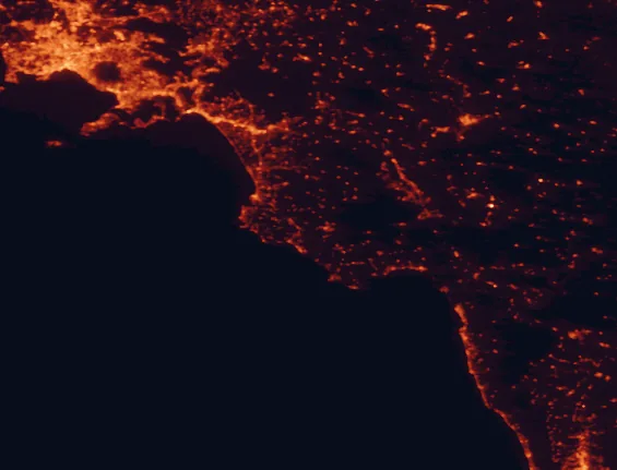 Satellite night-light map of the 100 km around Cilento and Vallo di Diano National Park, with Naples, Salerno and Torre del Greco marked