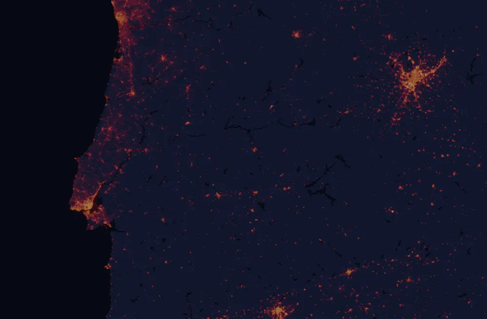 NASA satellite night-lights map of Extremadura with every place marked