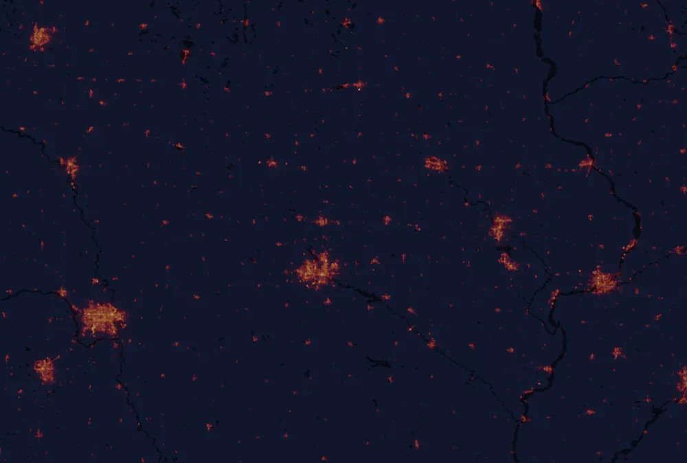 NASA satellite night-lights map of Iowa with every place marked