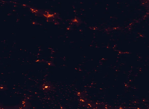 Satellite night-light map of the 100 km around Ordesa y Monte Perdido National Park, with Pau, Tarbes and Huesca marked