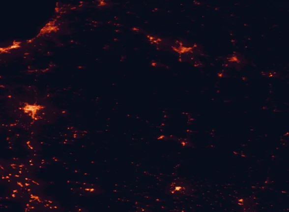 Satellite night-light map of the 100 km around Valles Occidentales Natural Park, with Pamplona, Pau and Tarbes marked