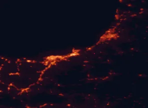 Satellite night-light map of the 50 km around Irun, with Donostia / San Sebastián, Errenteria and Bayonne marked
