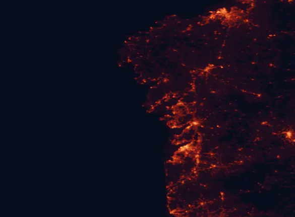 Satellite night-light map of the 100 km around Dunas de Corrubedo and Lagoas de Carregal e Vixán Natural Park, with Vigo, A Coruña and Pontevedra marked