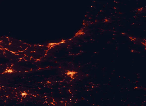Satellite night-light map of the 100 km around Señorío de Bértiz Natural Park, with Pamplona, Donostia / San Sebastián and Gasteiz / Vitoria marked