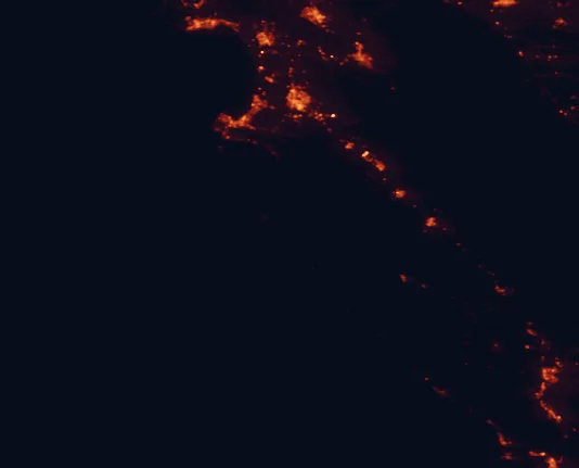 Satellite night-light map of the 100 km around Julia Pfeiffer Burns State Park, with Salinas, Santa Cruz and Watsonville marked