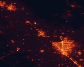 Satellite night-light map of the 50 km around Madera, with Fresno, Clovis and Merced marked