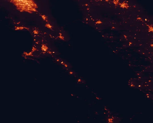 Satellite night-light map of the 100 km around Pinnacles National Park, with San Jose, Salinas and Soledad marked