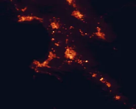 Satellite night-light map of the 50 km around Salinas, with Watsonville, Seaside and Santa Cruz marked