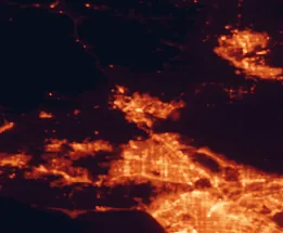 Satellite night-light map of the 50 km around Santa Clarita, with Los Angeles, Valencia and Glendale marked