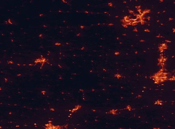 Satellite night-light map of the 100 km around Apple River Canyon State Park, with Madison, Rockford and Dubuque marked