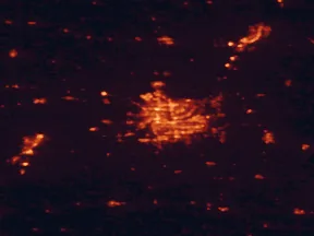 Satellite night-light map of the 50 km around Davenport, with Moline, Bettendorf and East Moline marked