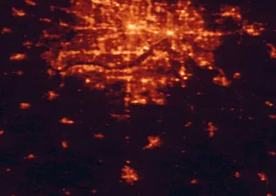 Satellite night-light map of the 50 km around Lakeville, with Minneapolis, Saint Paul and Bloomington marked