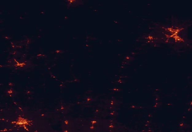 Satellite night-light map of the 100 km around Solana State Forest, with Duluth, Saint Cloud and Superior marked