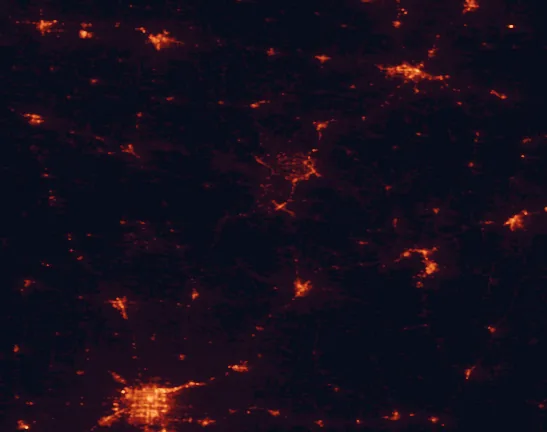 Satellite night-light map of the 100 km around Ha Ha Tonka State Park, with Springfield, Jefferson City and Lebanon marked