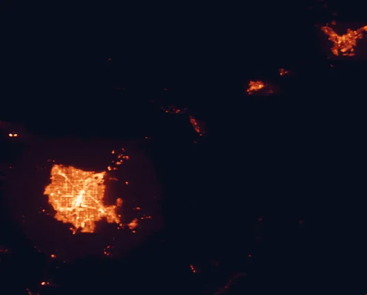 Satellite night-light map of the 100 km around Valley of Fire State Park, with Las Vegas, Henderson and North Las Vegas marked