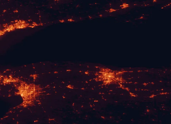 Satellite night-light map of the 100 km around Hamlin Beach State Park, with Rochester, Buffalo and Oshawa marked