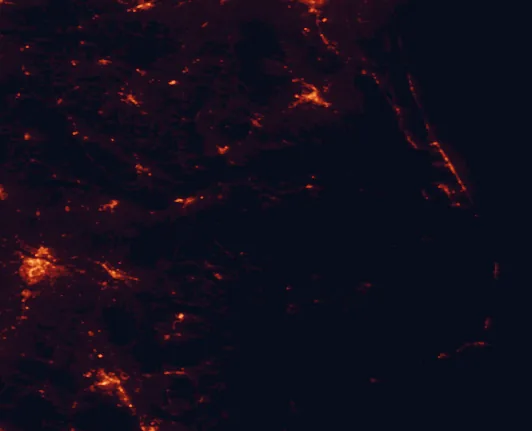 Satellite night-light map of the 100 km around Pettigrew State Park, with Greenville, New Bern and Elizabeth City marked