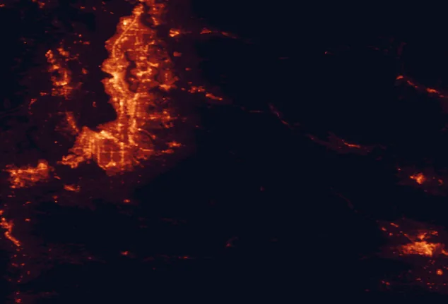 Satellite night-light map of the 100 km around Federation Forest State Park, with Seattle, Tacoma and Kent marked