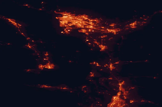 Satellite night-light map of the 100 km around Moran State Park, with Surrey, Vancouver and Victoria marked