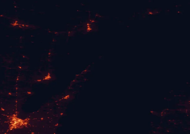 Satellite night-light map of the 100 km around Newport State Park, with Green Bay, De Pere and Escanaba marked