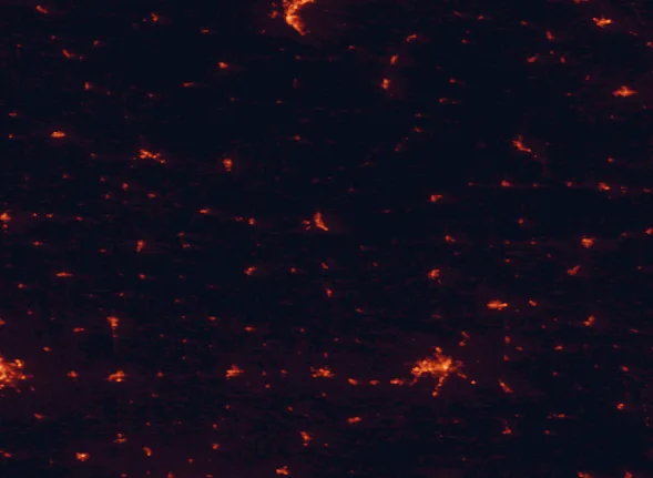 Satellite night-light map of the 100 km around Wyalusing State Park, with Dubuque, La Crosse and Platteville marked